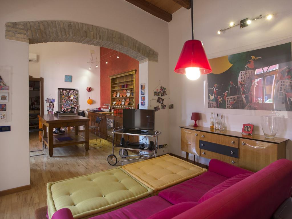 Casa Isotta Bed & Breakfast Quartu SantʼElena Dış mekan fotoğraf